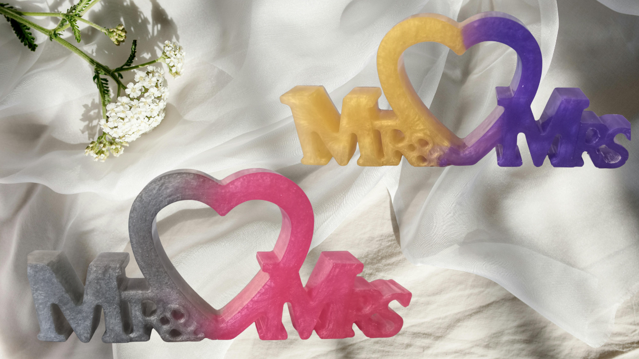 Resin Mr.& Mrs. Wedding Heart Photo Frame