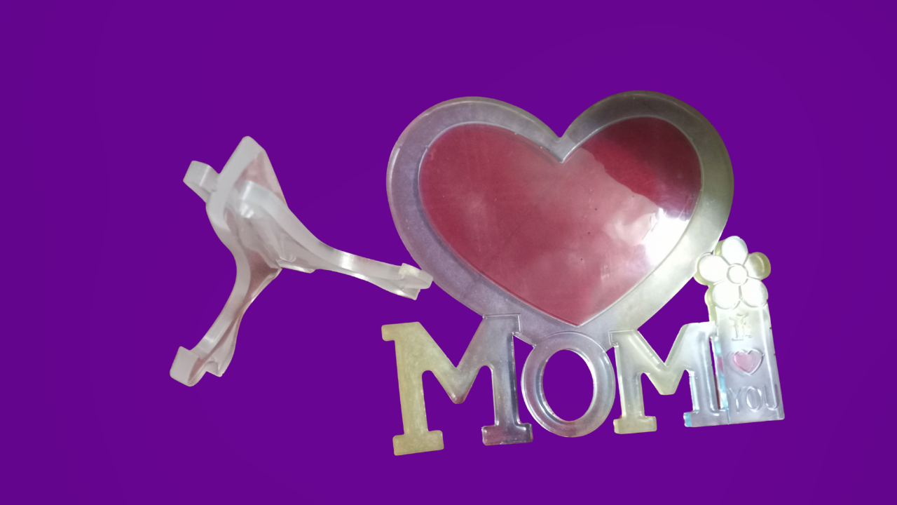 Resin I Love You Mom with Stand