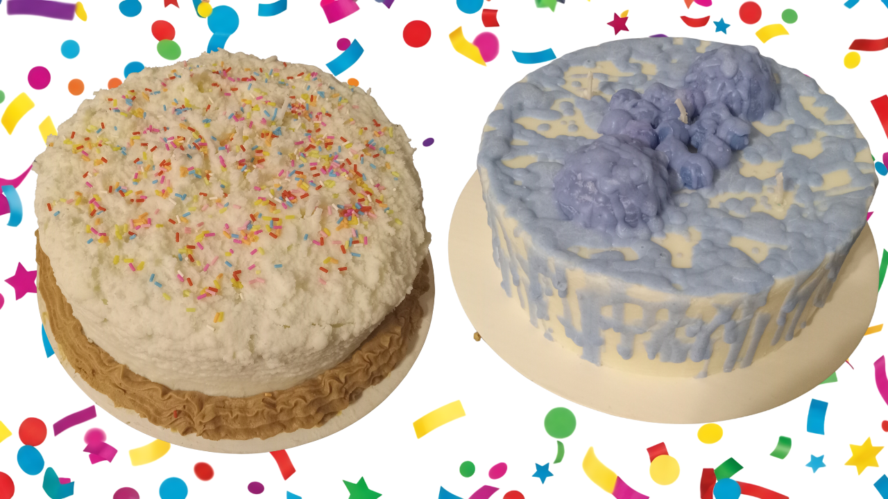 Large Wax Tart or Candle Cakes (Chocolate or Blueberry)