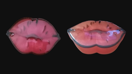 The Resin Kissing Lips