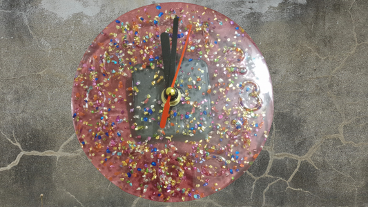 Resin Hand Wall Clocks